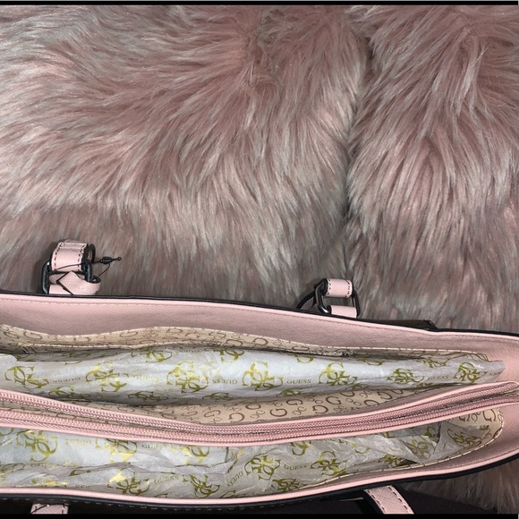 Guess Tote - Picture 3 of 3